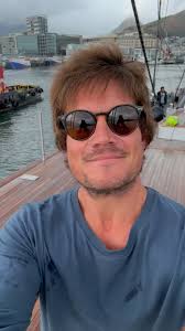 A moment of rest as our longtime South African friends who we sailed with  so long ago did a surprise visit. Good to see you Michelle and Wayne Prins!  Meanwhile Roman @justcatamarans