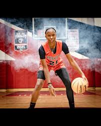 Cen10 Huskies Girls Basketball