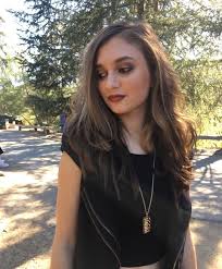 Don T Let Me Down Feat Daya The Chainsmokers Daya Instagram Daya Black Edgy Street Style With Smokey Eye Daya Singer Sit Still Look Pretty How To Look Pretty