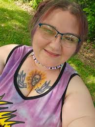 You're single 😂 if your name doesn't start with S l a t i n e p r o  😁😁😁😁🤣 Just Kidding, that's really my favorite artist name 😁😁😁