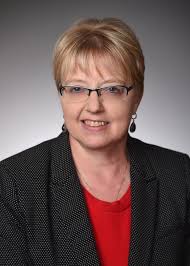 Linda Groff's Instagram, Twitter & Facebook