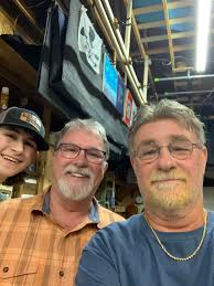 Wrote a fab #country #pop a little #traditionalcountry song today with T.j.  Kirby Melissa DuVall-Karjala & moi #sassyvezay 🍾🌟🥇❤️🥂🎉🎸🤠. Planning  to record this song whoop 🙌 #newmusic #countrymusicfestival  #nashvillemusic #radiostation ...