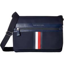 Tommy Hilfiger Icon Messenger Canvas Tommy Navy Messenger Bags 65 Liked On Polyvore Featuring Men S Fashion Men Messenger Bag Men Bags Shoulder Bag Men