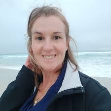 Diana Mcintyre's Instagram, Twitter & Facebook