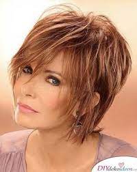 Kurzhaarfrisuren Fur Frauen Ab 50 Elegant Schick Und Modern Kurzhaarschnitte Kurzhaarfrisuren Haarschnitt