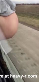 Girl shitting from moving car. - ThisVid.com