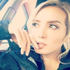 Kellie Hoffman's Instagram, Twitter & Facebook