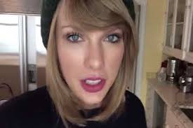 Taylor Swift Makyajsiz Hali 2020 Taylor Swift Taylor Swift Tarzi Hali