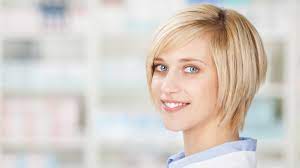 Versuchen dauerwellen, haarfarben, strahnchen & haarschnitte. Frisuren Fur Einen Kurzen Hals Welche Frisuren Konnen Meinen Hals Langer Aussehen Lassen