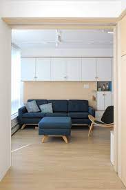 A 600 Square Foot Apartment That Maximizes Every Inch Small Apartment Interior Small Living Rooms Living Room Furniture Layout