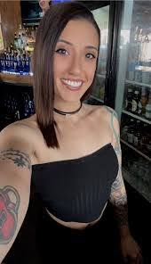 Jenna Hodges's Instagram, Twitter & Facebook