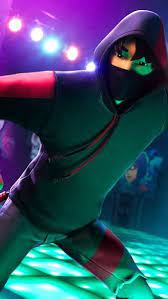 Ikonik Serie Gaming Wallpapers Best Gaming Wallpapers In 2021 Best Gaming Wallpapers Gaming Wallpapers Fortnite