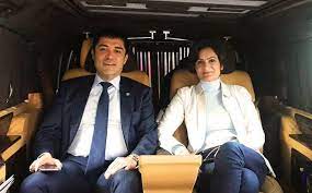 Havuz medyası tetikçilerinin tabiriyle prens kavuncu. Bugra Kavuncu Iyi Parti Olarak Kayyum Atamalari Ve Kaftancioglu Na Verilen Ceza Gibi Konularda Kutuplasmaya Sikismayan Ilkeli Bir Tutum Takindik Medyascope