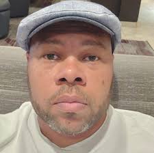 Why cant i invite friends to my backroom as i can with the orbitor??