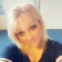 Amber Worley's Instagram, Twitter & Facebook