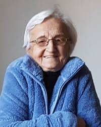 Cassie Sinclair (née Kucharski)