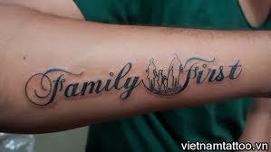 Mỗi một hình xăm đều mang một ý nghĩa riêng hàng ngày họ vẫn nâng niu.bởi vậy mà giá trị của các hình xăm cũng khó có thể đong đếm được một cách chính xác. Ná»©c Ná»Ÿ Vá»›i 90 Hinh XÄƒm Chá»¯ Ä'ang Lam Ä'ien Ä'áº£o Giá»›i Tráº»