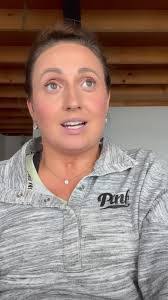 Andrea Tuthill's Instagram, Twitter & Facebook