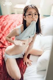 JVID妍妍滿身精液的小女孩全空無遮JVID Yanyans cum-covered little girl is naked