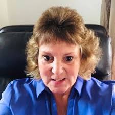 Jackie Earley (@earley_jackie)