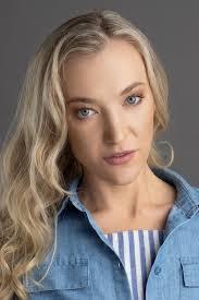 Candice Youngman's Instagram, Twitter & Facebook