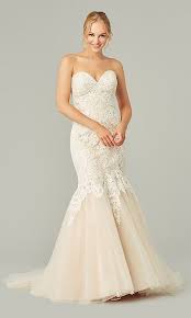 Bonnie Lace Mermaid Wedding Dress By Kleinfeld Lace Mermaid Wedding Dress Wedding Dresses Lace Wedding Dresses