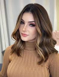 Cynthia Bellucci's Instagram, Twitter & Facebook