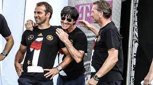18,084 likes · 173 talking about this. Bayern Trainer Hansi Flick Die Bilder Seiner Karriere Sportbuzzer De