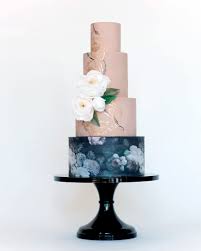 While they still trail their round counterparts significantly, they are the second most popular shape that cakes take in today's wedding cake world. 19 Cake Stands For Every Wedding Martha Stewart