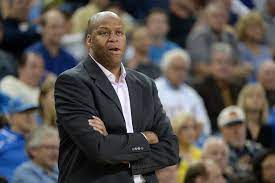 Michelle lavaughn robinson obama is an american attorney and author who served as the first lady of the united states from 2009 to 2017. Michelle Obama S Brother Craig Robinson Hired By Milwaukee Bucks Bleacher Report Latest News Videos And Highlights