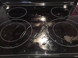 comment faire briller votre plaque de cuisson en 2 min chrono recette nettoyer plaque de cuisson nettoyer plaque vitroceramique plaque de cuisson