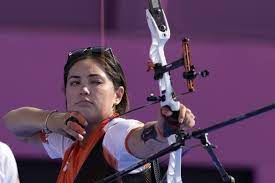 El tiro con arco, se puede considerar junto con algunos otros deportes de los primeros en la evolución humana con instrumentos. Mdwdh Epfgdvbm