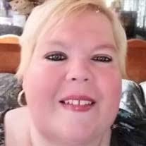 Caroline Mullins's Instagram, Twitter & Facebook