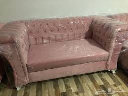 كنب لون وردي فاتح