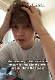 Convincing My Girlfriend to Play Fortnite