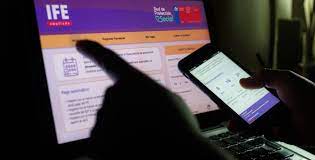 Se trata de los hogares pertenecientes al registro social de hogares, que cuenten con al menos un integrante beneficiario del: J2a8tarn5hxygm