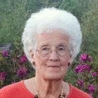 Donna Braddock's Instagram, Twitter & Facebook