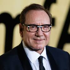 Récompensé, célébré puis cambriolé: le destin manqué de Willie Fulgear,  l'homme qui avait retrouvé dans une poubelle 52 Oscars volés