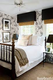 A Romantic Guest Room Small Guest Rooms Farmhouse Style Bedrooms Home Decor Bedroom