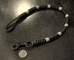 Be sure to share your paracord mummy lanyard with everyone at paracordcrate. 35 Diy Paracord Lanyard Patterns Tutorials