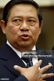 151 Indonesian Chris John Stock Photos, High-Res Pictures, and Images