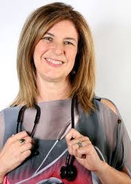 Julie Reardon's Instagram, Twitter & Facebook