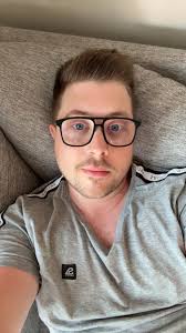 Are one Swedish guy in here?🤓🎮📱💻🖥(Ipad)