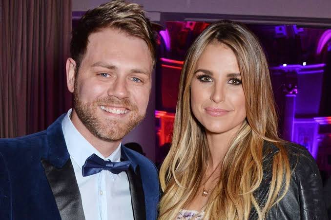Vogue Williams drops 'mortifying' Brian McFadden divorce bombshell - Irish  Mirror