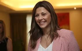 Έχω γνωρίσει πολλές φορές στη ζωή μου ανθρώπους που έχουν έπαρση για τις γνώσεις, τα πτυχία και την. Sofia Zaxarakh Psyxologoi Sta Sxoleia Symfwna Me Ypoyrgikh Apofash Diaforetiko