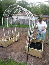 You don't even want to know how many hours i've spent tying the twine on this thing! Diy Hoop House Trellis Your Projects Obn