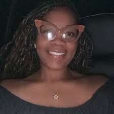 Freda Davidson's Instagram, Twitter & Facebook