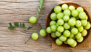 Amla and curry leaves are known to prevent premature greying of hair. Get Rid Of Grey Hair With This Magical Ingredient Lifeberrys Com