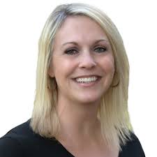 Courtney Boutwell's Instagram, Twitter & Facebook