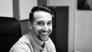 Peter Kinsella's Instagram, Twitter & Facebook